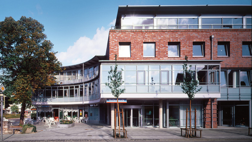 Referenz Baubetreuung Büro- und Geschäftshaus in Sarstedt bei Hannover. 